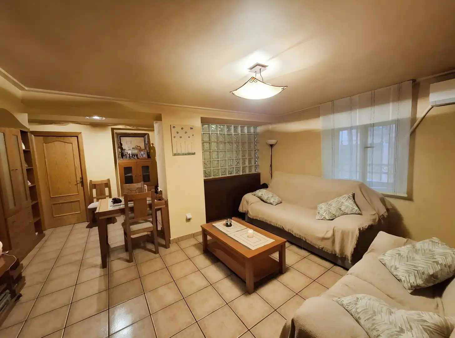 Sala d'estar de Casa adosada en venda en Ontinyent amb Terrassa