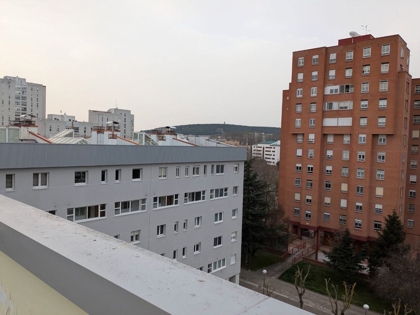 Vista exterior de Pis en venda en Burgos Capital