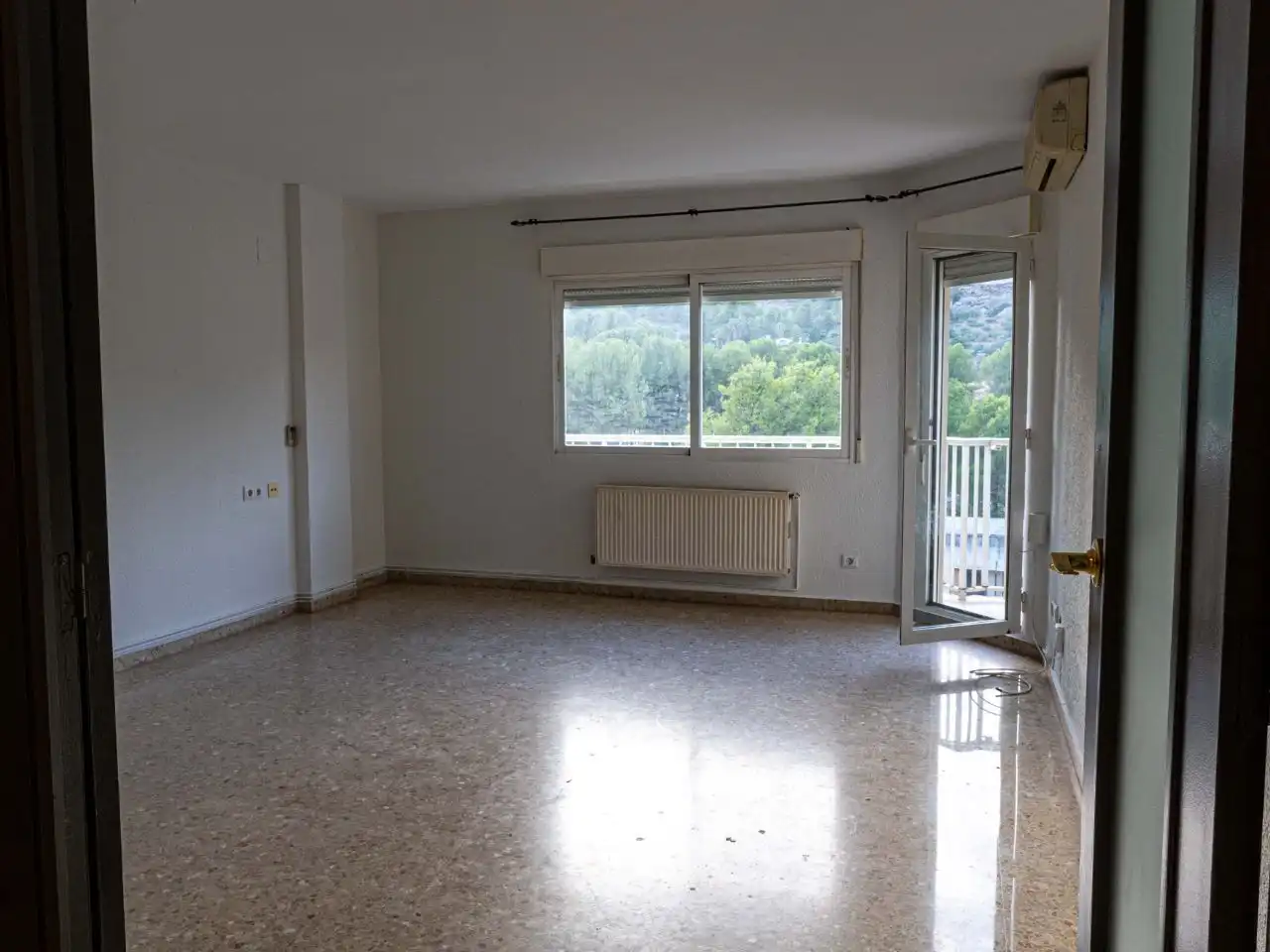 Sala d'estar de Pis en venda en Alcoy / Alcoi amb Aire condicionat i Balcó