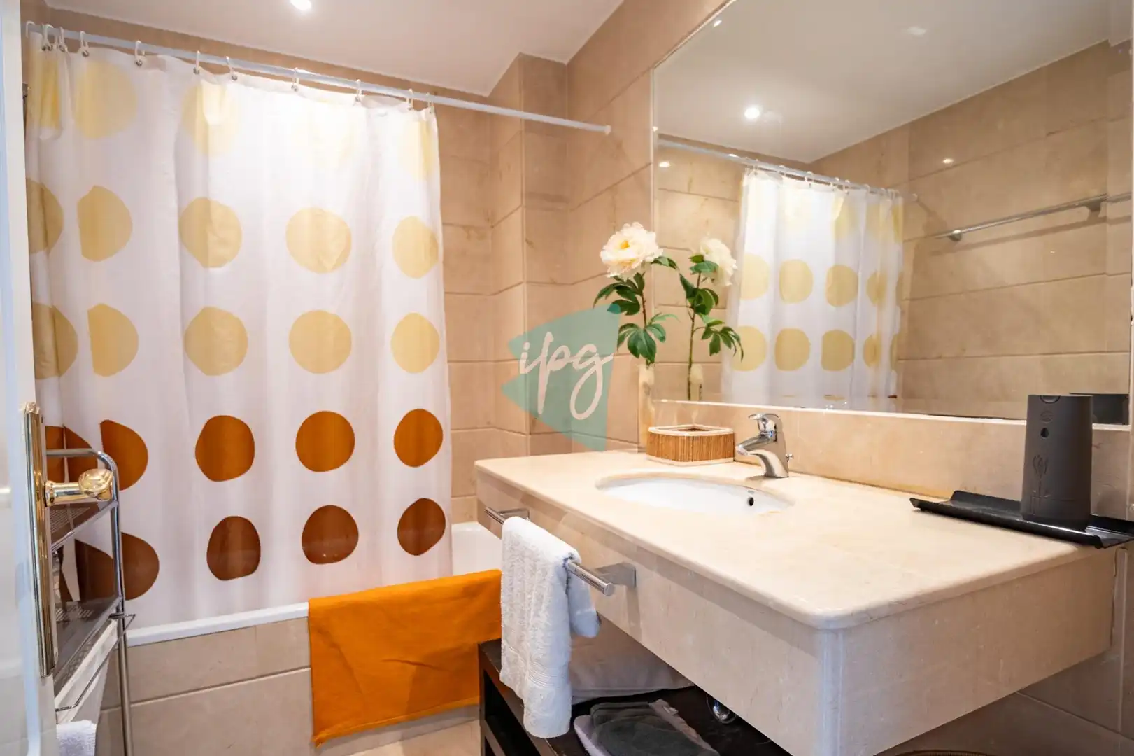 Baño de Apartamento de alquiler en Estepona con Aire acondicionado, Calefacción y Amueblado