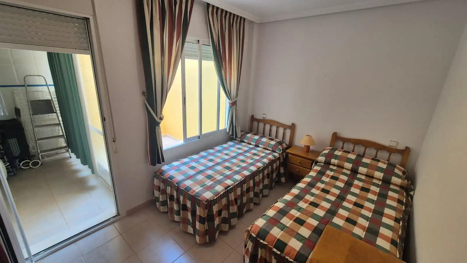 Schlafzimmer von Haus oder Chalet zum Verkauf in Torrevieja mit Privatgarten, Möbliert und Gemeinschaftspool