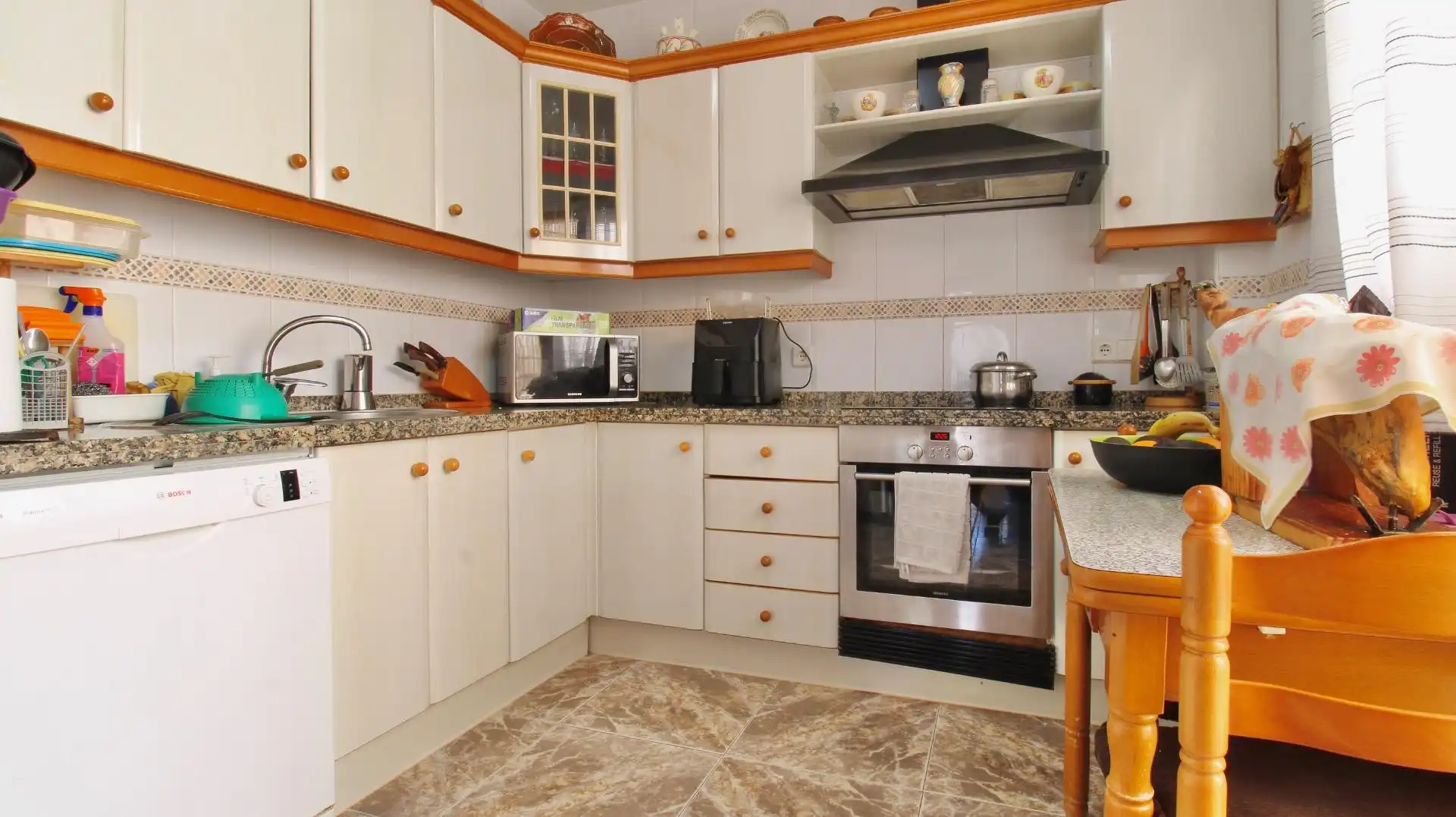 Cocina de Casa adosada en venta en Roquetas de Mar con Aire acondicionado, Terraza y Trastero