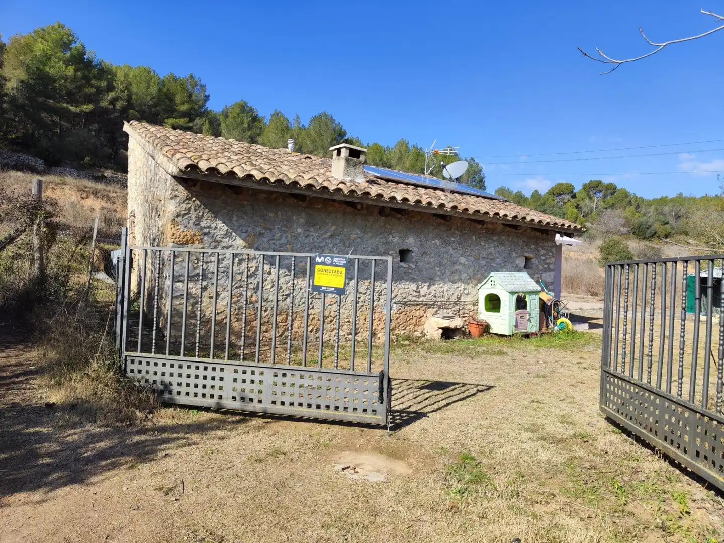 Vista exterior de Finca rústica en venta en Castellet i la Gornal con Jardín privado