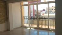 Bedroom of Flat for sale in  Valencia Capital  with Oven and Balcony