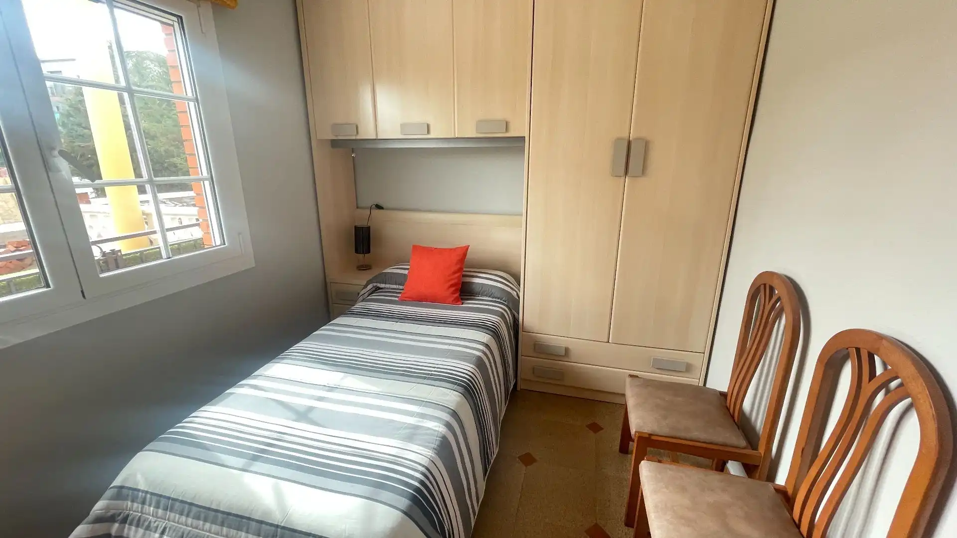 Dormitori de Casa o xalet en venda en Rubí amb Calefacció, Jardí privat i Terrassa