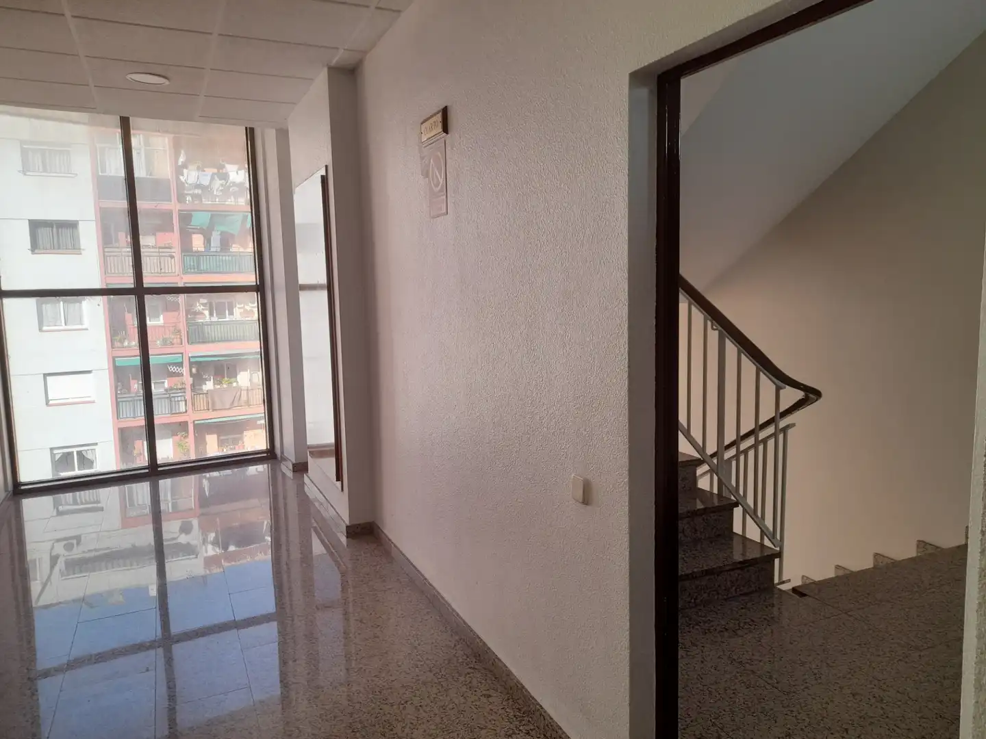 Büro zur Miete in Ripollet mit Klimaanlage, Heizung und Möbliert