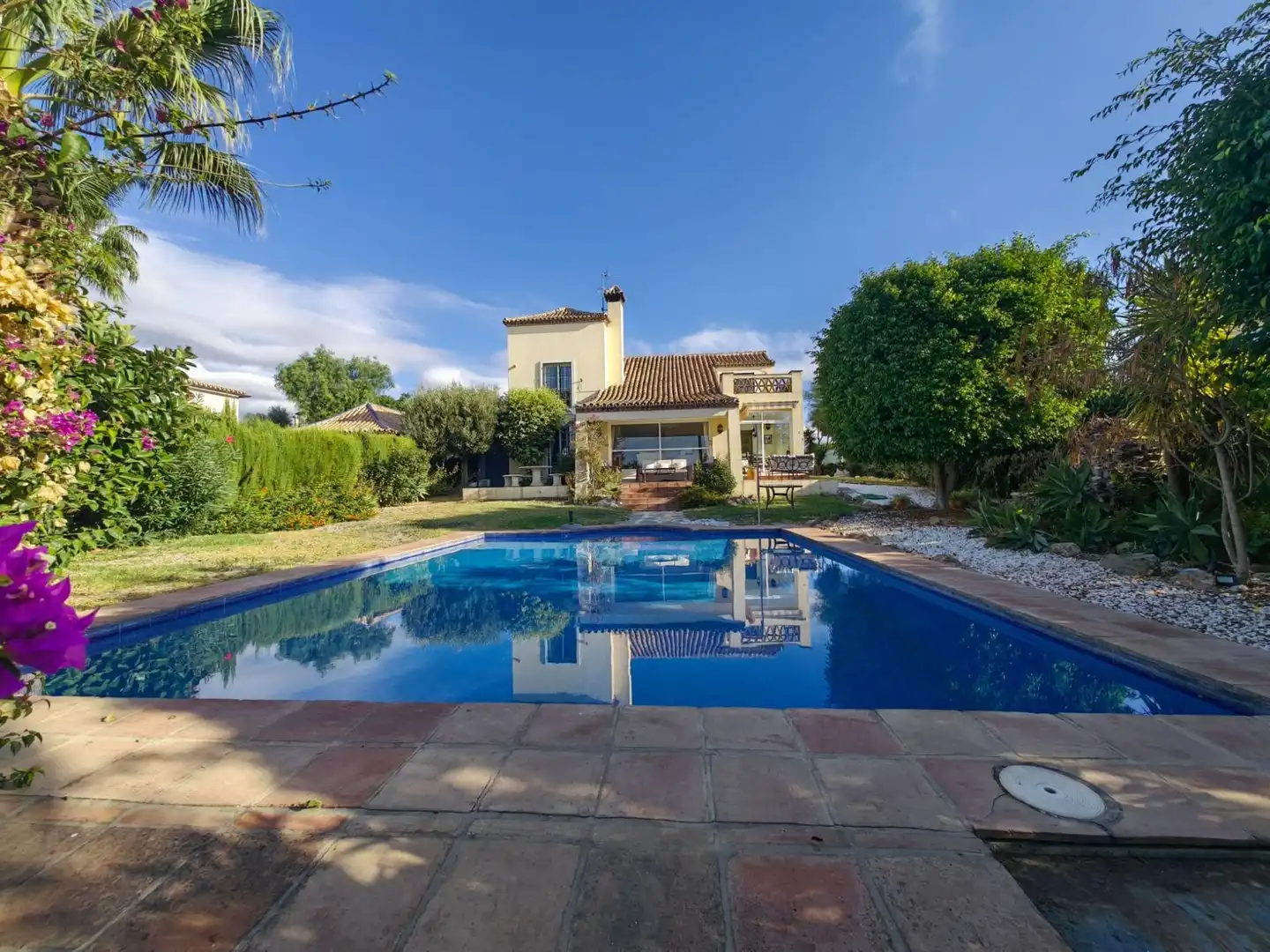 Jardí de Casa o xalet en venda en Estepona amb Aire condicionat, Jardí privat i Terrassa