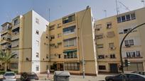 Exterior view of Flat for sale in  Sevilla Capital  with Air Conditioner and Furnished