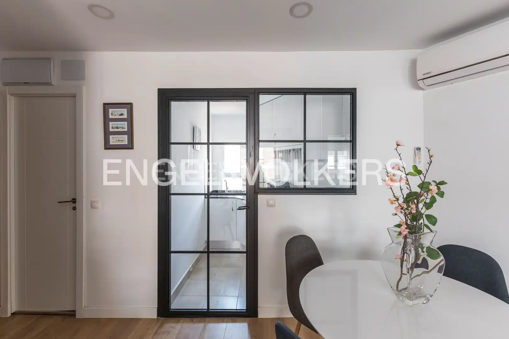 Dining room of Flat for rent in Madrid  with Air Conditioner, Heating and Furnished
