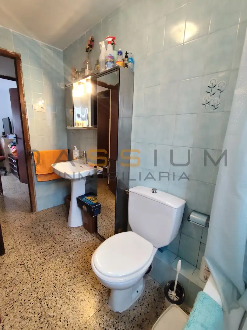 Baño de Piso en venta en Tarragona con Aire acondicionado, Terraza y Amueblado