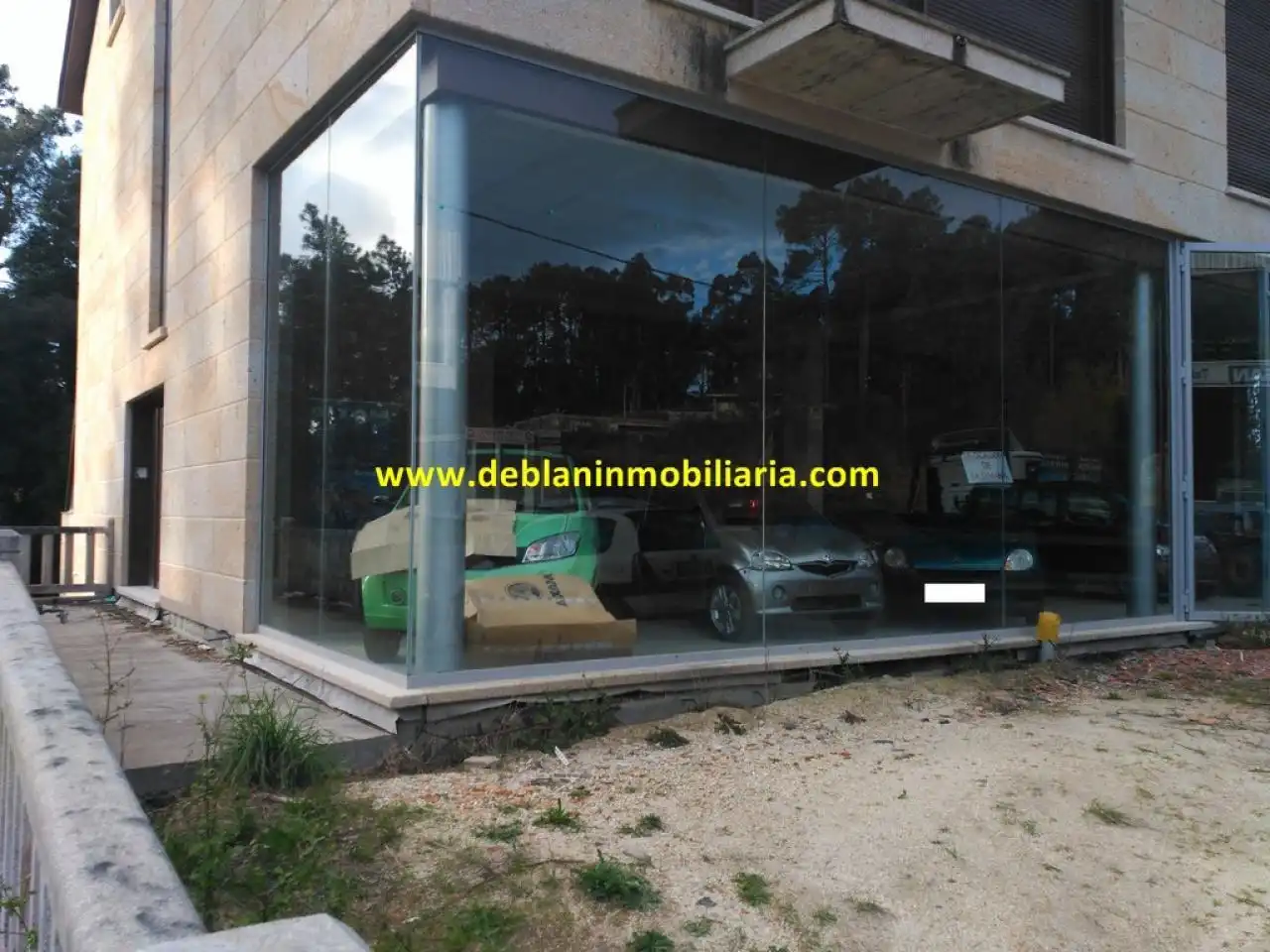 Local comercial de lloguer a Tui, imagen 2