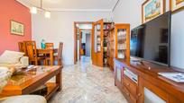 Living room of Flat for sale in  Sevilla Capital  with Air Conditioner