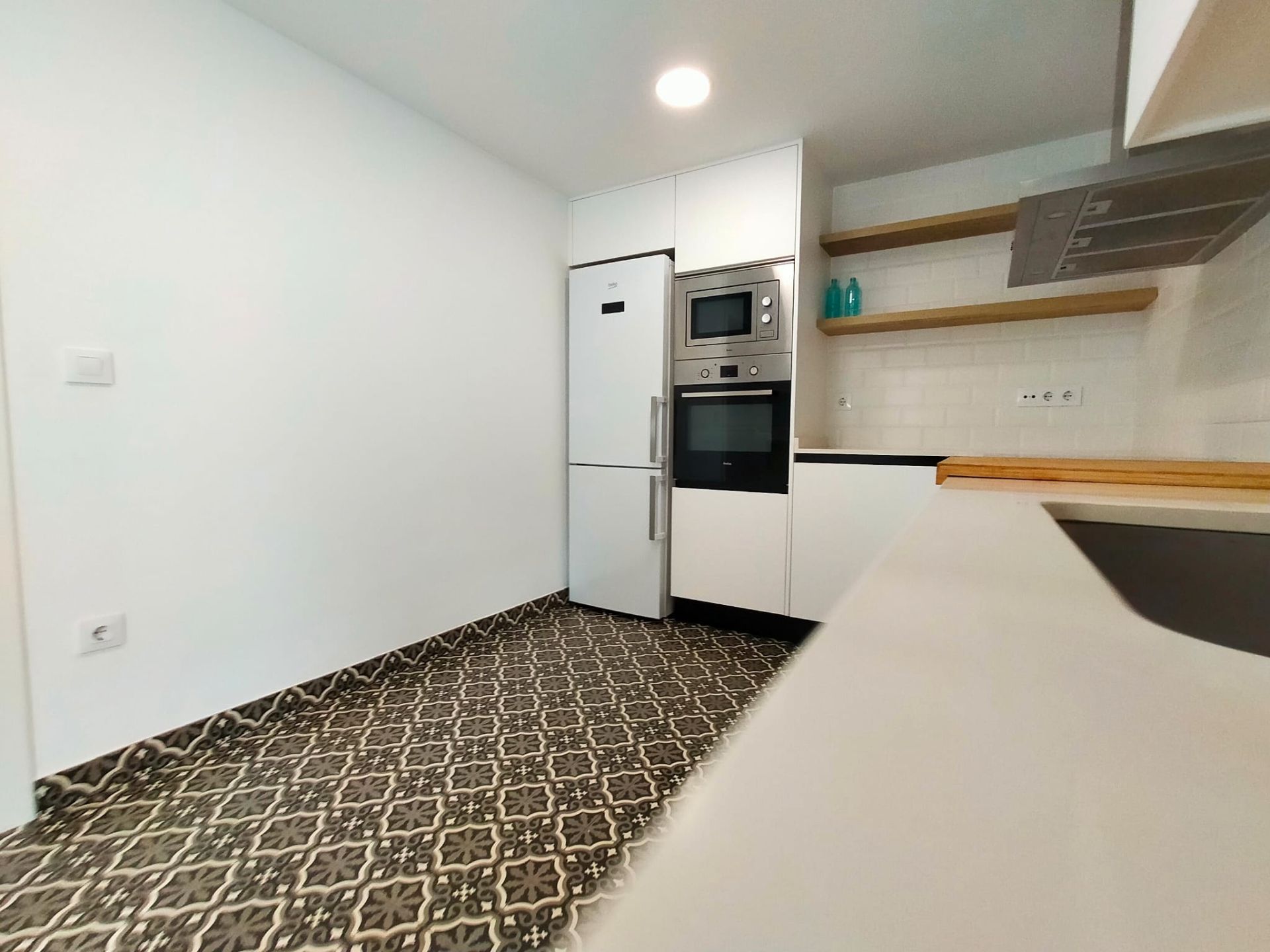 Kitchen of Flat for sale in  Valencia Capital  with Air Conditioner, Parquet flooring and Balcony
