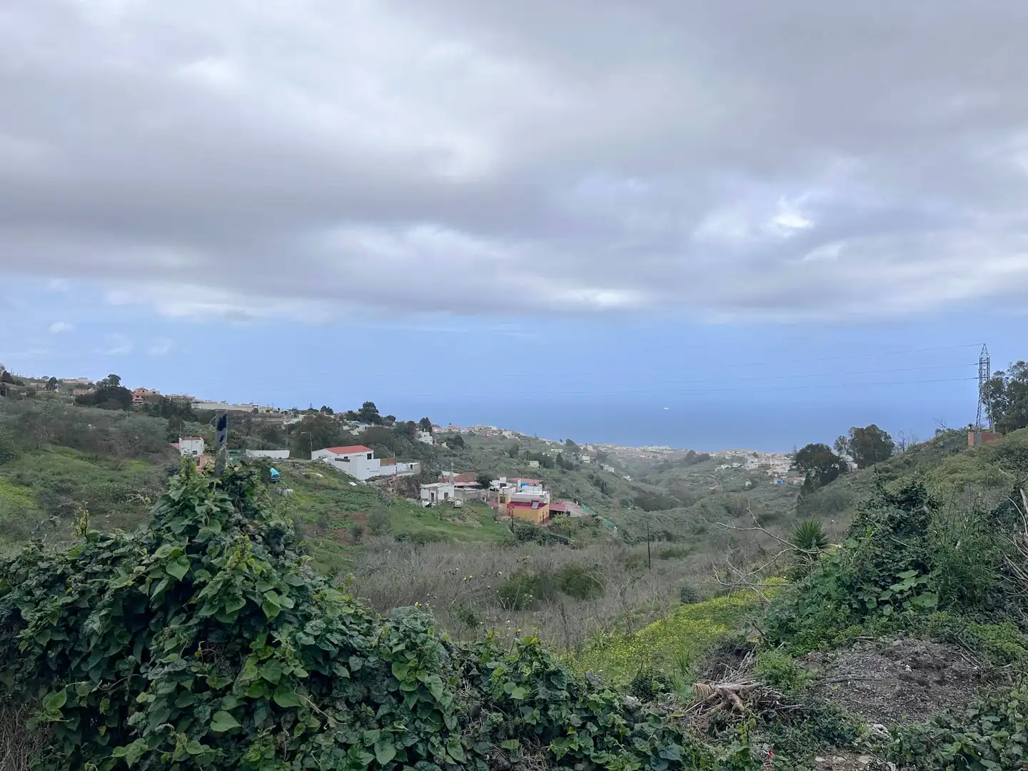 Vista exterior de Edifici en venda en Firgas