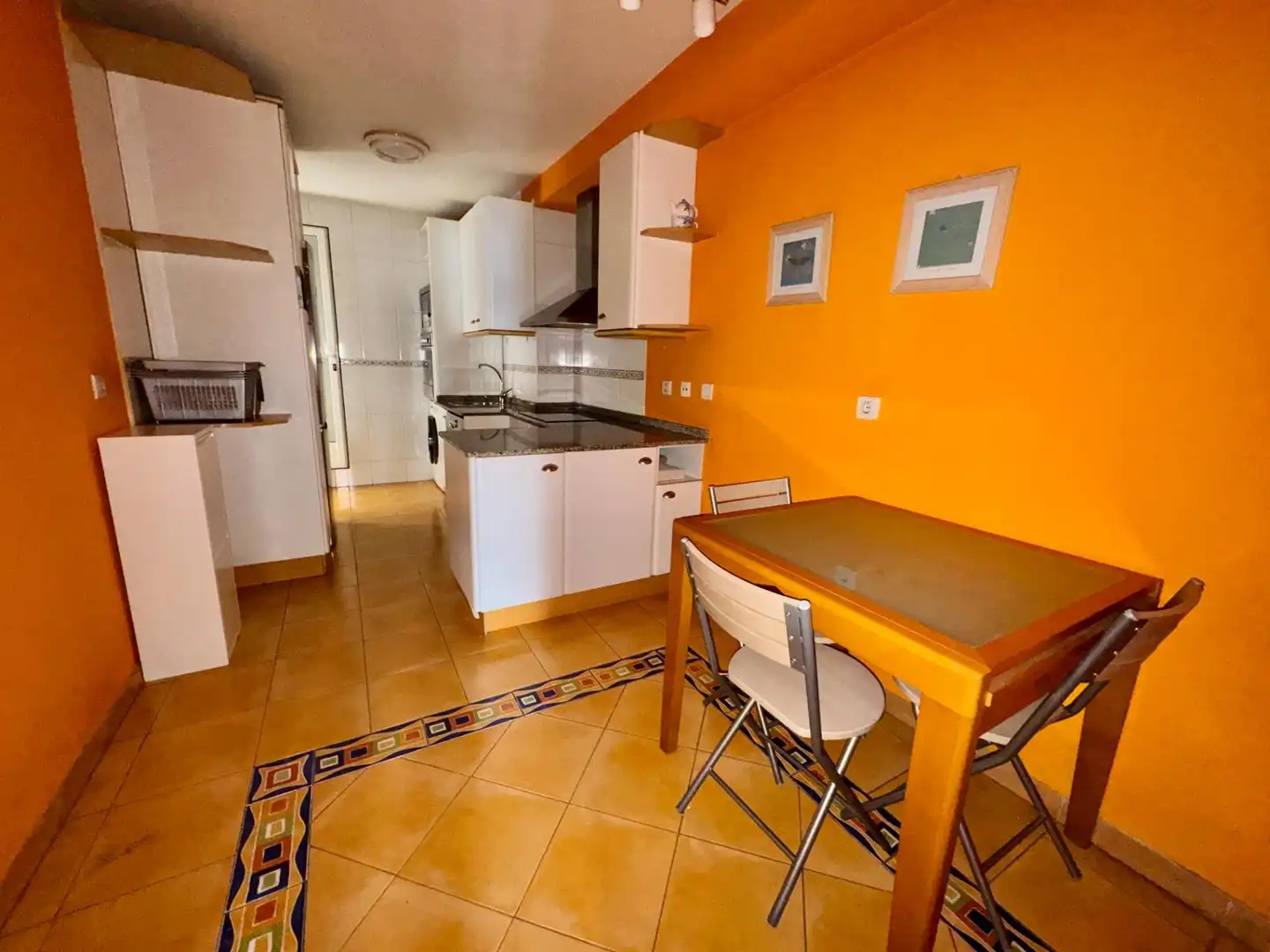 Cuina de Apartament en venda en Ponferrada amb Parquet i Traster