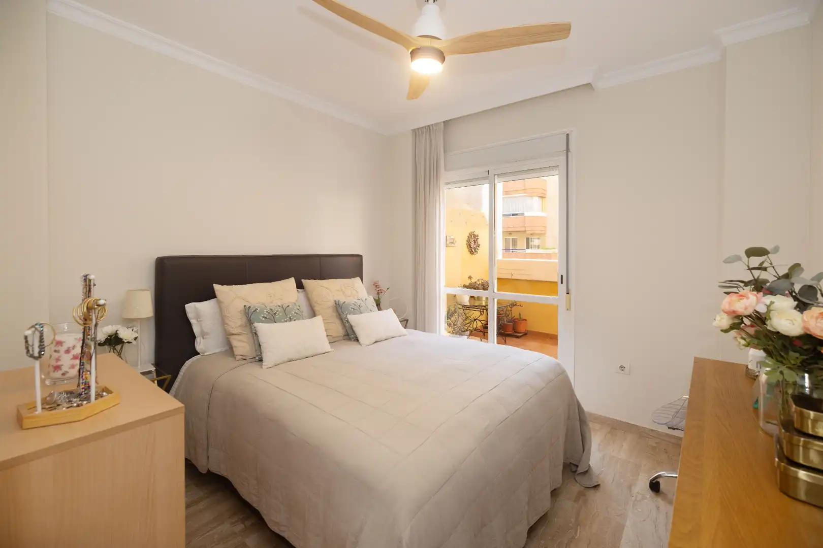 Flat with pool for sale in Calle del Jalón, imagen 29
