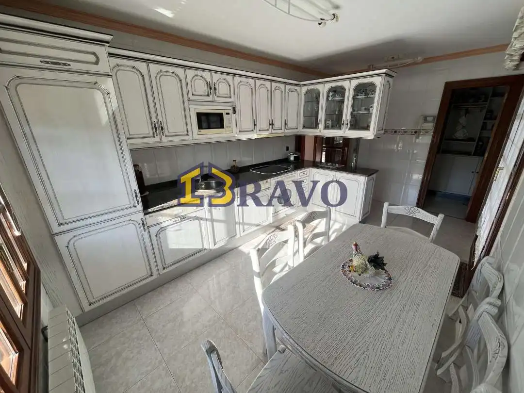 Cocina de Casa o chalet en venta en Valle de Mena con Calefacción, Jardín privado y Terraza