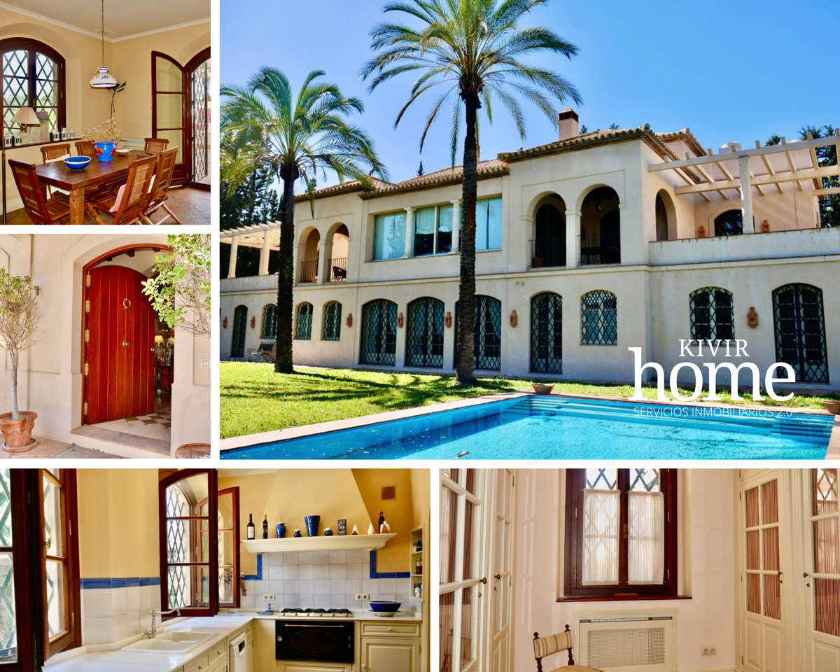 Exterior view of Country house for sale in Tomares  with Air Conditioner, Private garden and Terrace