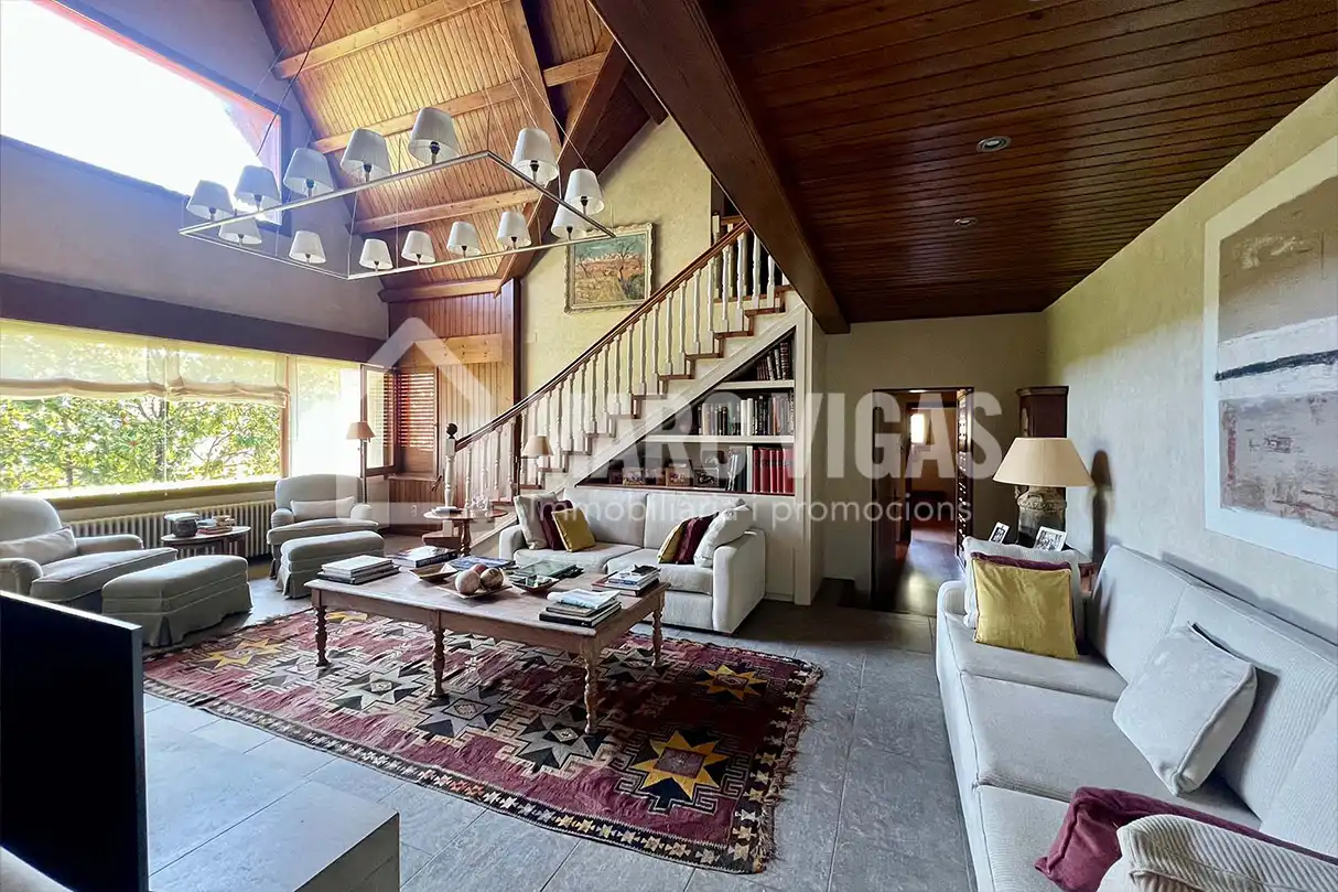 Sala de estar de Casa o chalet en venta en Viladrau con Aire acondicionado, Calefacción y Jardín privado