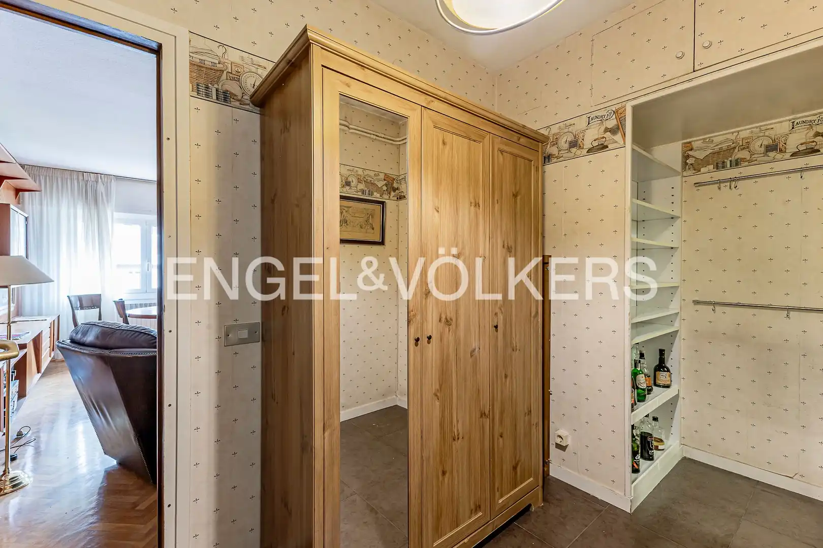Habitación de Piso en venta en Barcelona con Calefacción y Balcón