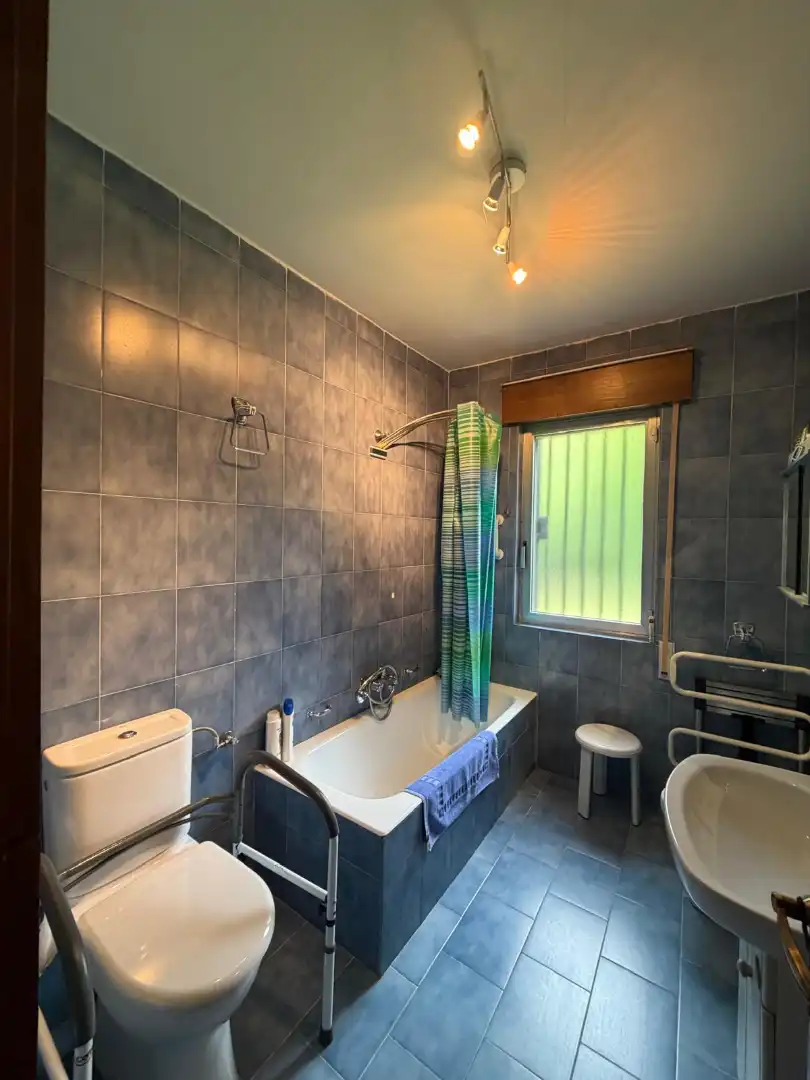 Bathroom of Houses for sale in Roa  with Heating, Private garden and Terrace