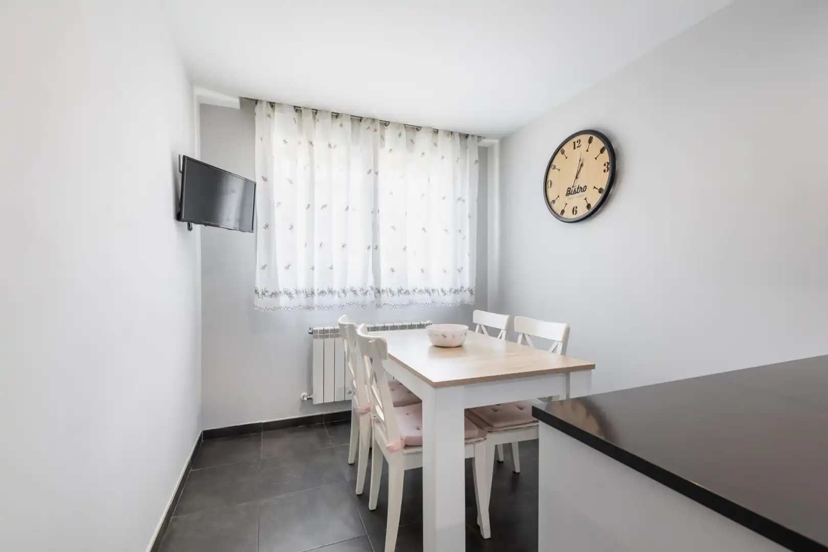 Habitación de Casa adosada en venta en Navalcarnero con Calefacción, Jardín privado y Piscina