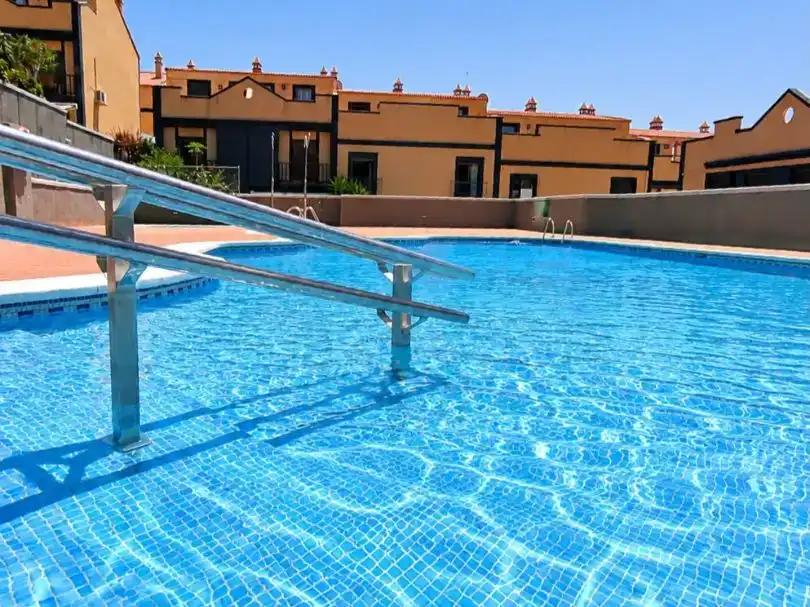 Piscina de Dúplex en venda en San Miguel de Abona amb Aire condicionat, Jardí privat i Traster