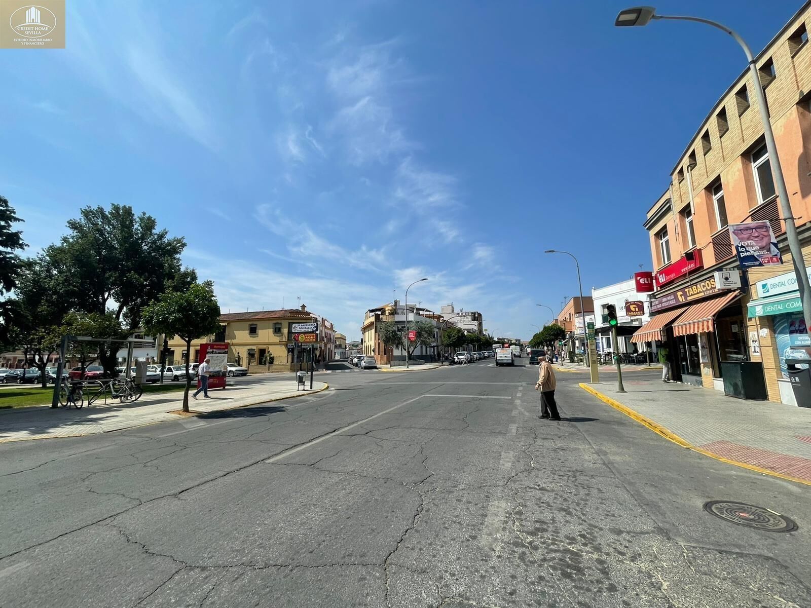 Vista exterior de Oficina en venta en Bormujos con Aire acondicionado