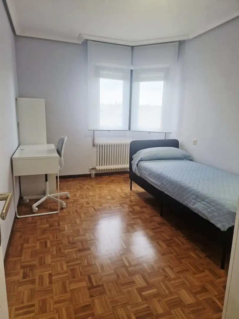 Schlafzimmer von Wohnung zur Miete in Castrillón mit Heizung und Parkett