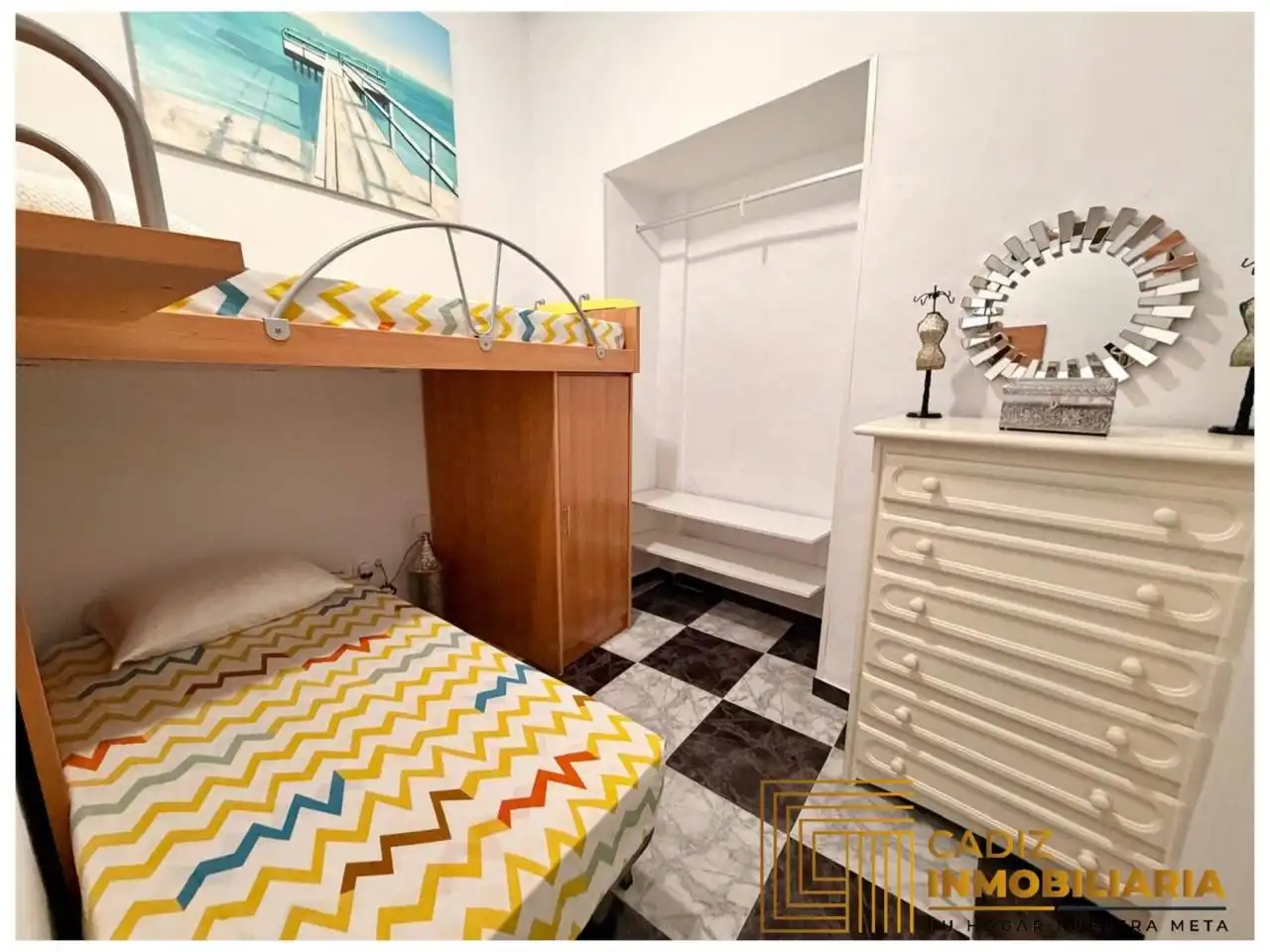Schlafzimmer von Wohnung zum Verkauf in Cádiz