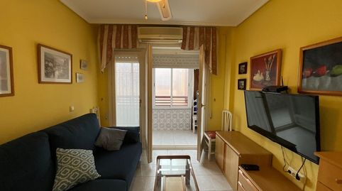 Foto 3 de Piso de alquiler en C. Bazan, El Molino, Torrevieja