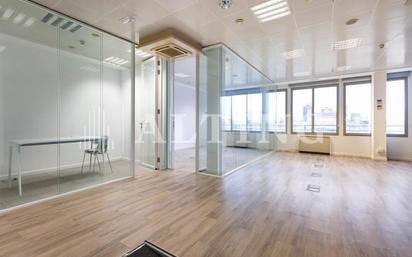 Office to rent in  Barcelona Capital  with Air Conditioner, Heating and Terrace