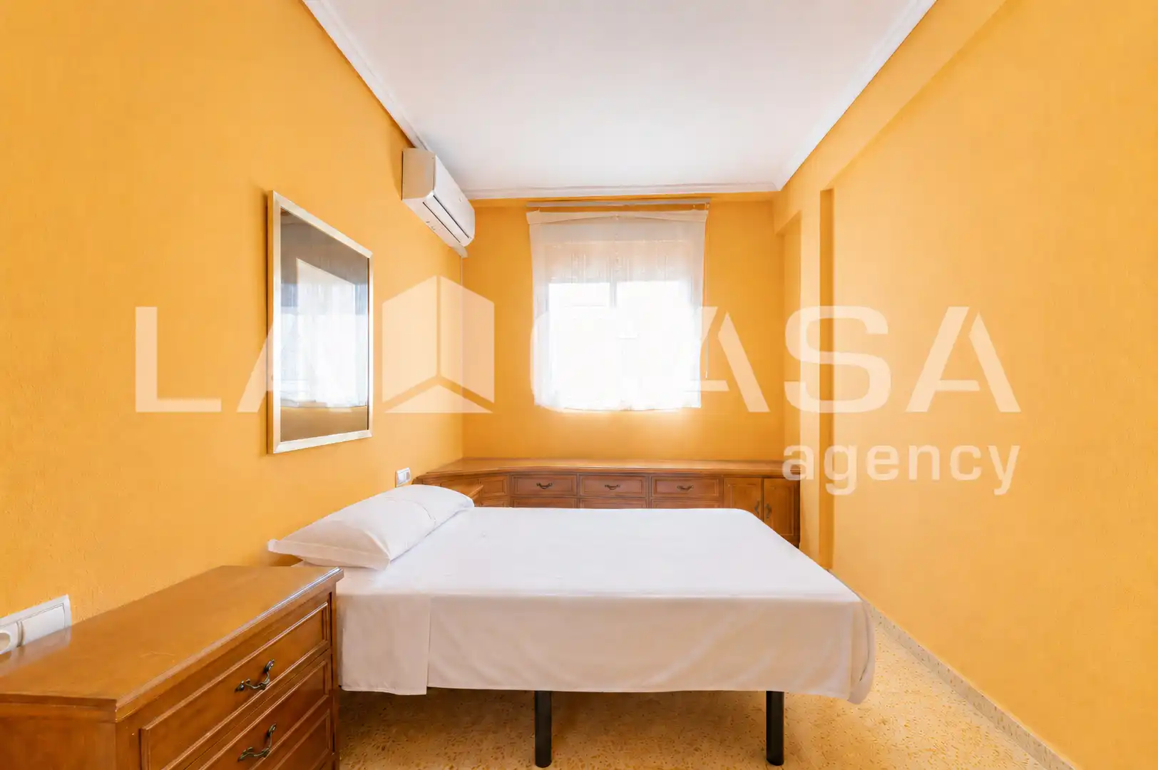 Habitación de Piso en venta en Valencia con Balcón