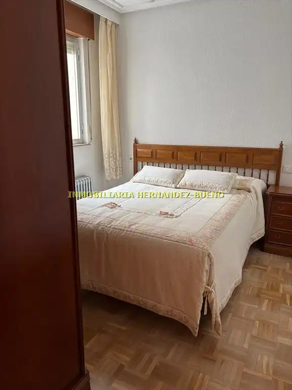 Bedroom of Flat for sale in Salamanca  with Heating and Balcony