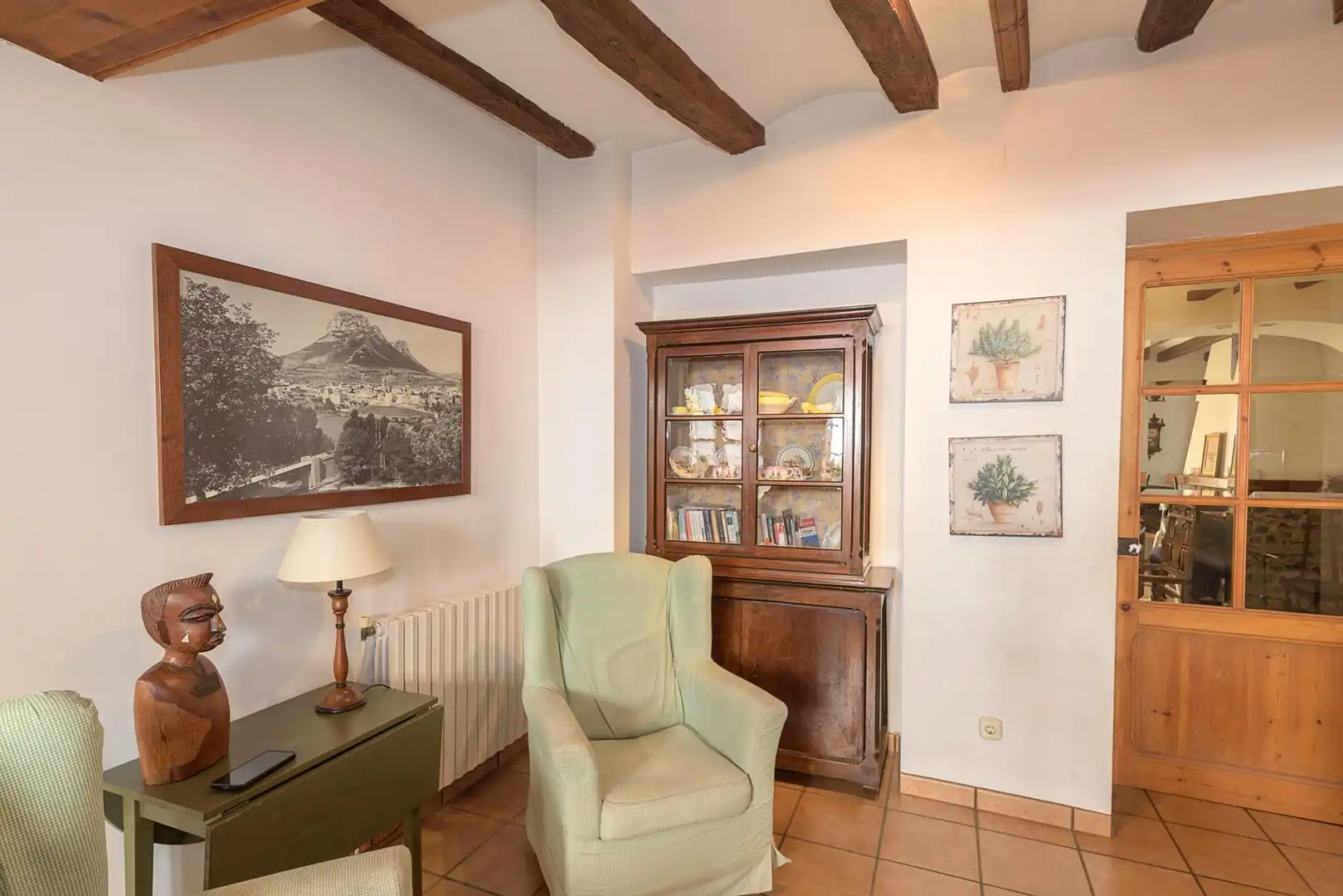 Sala de estar de Finca rústica en venta en Organyà con Calefacción