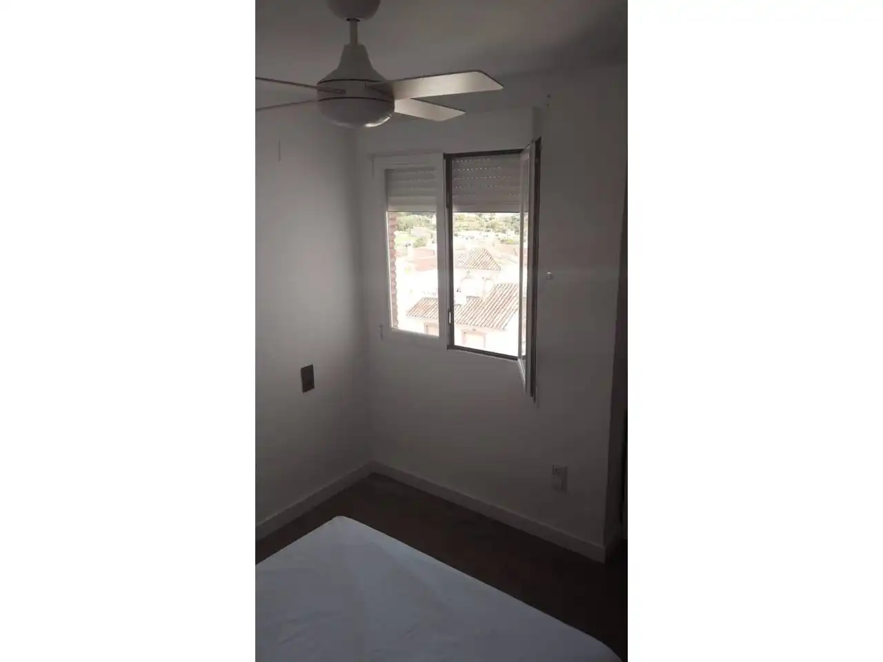 Habitación de Piso de alquiler en Cenes de la Vega con Amueblado