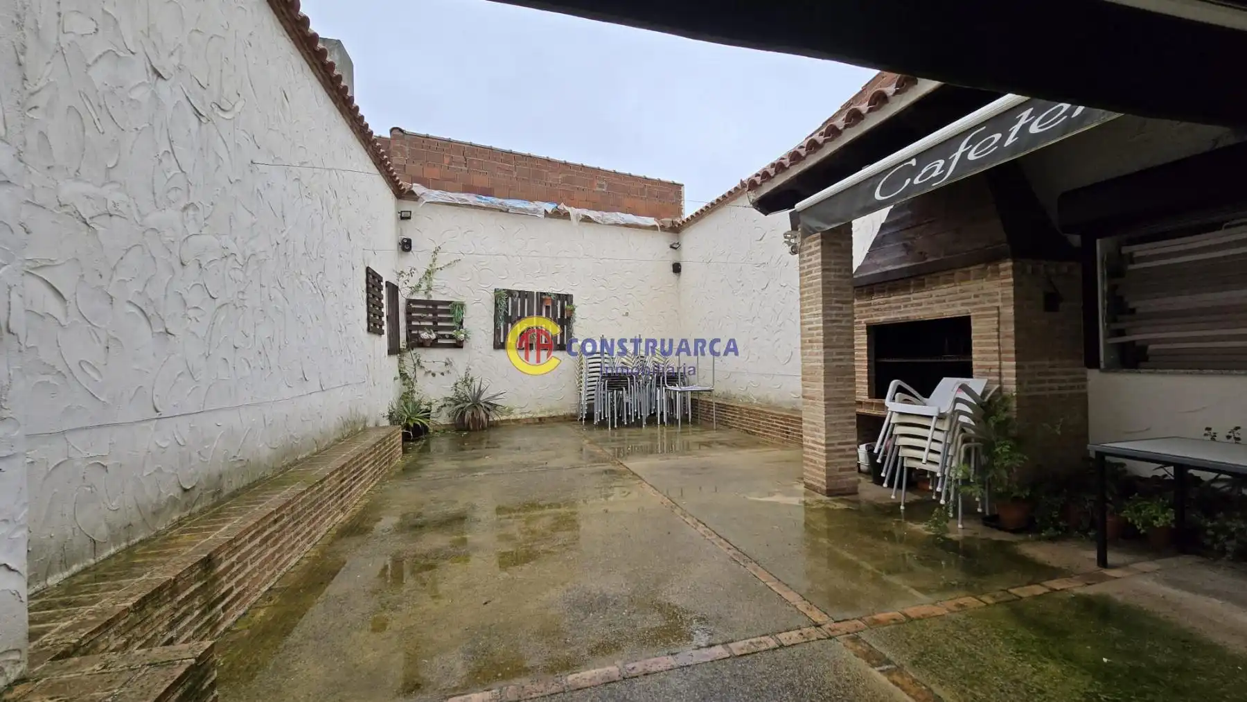 Terrace of Buildings for sale in La Pueblanueva