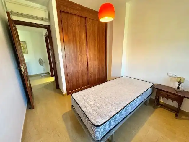 Schlafzimmer von Dachboden zur Miete in Altea mit Klimaanlage, Terrasse und Möbliert
