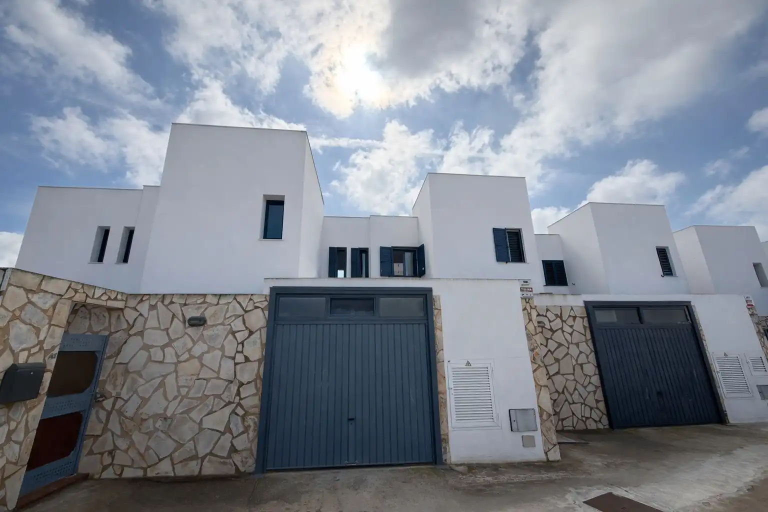Vista exterior de Casa o xalet en venda en Sant Josep de sa Talaia amb Aire condicionat, Calefacció i Terrassa