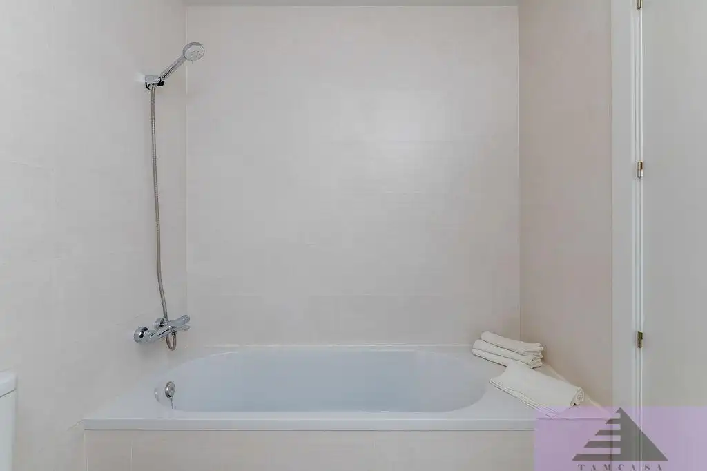 Bathroom of Houses for sale in Aranjuez  with Air Conditioner, Heating and Terrace