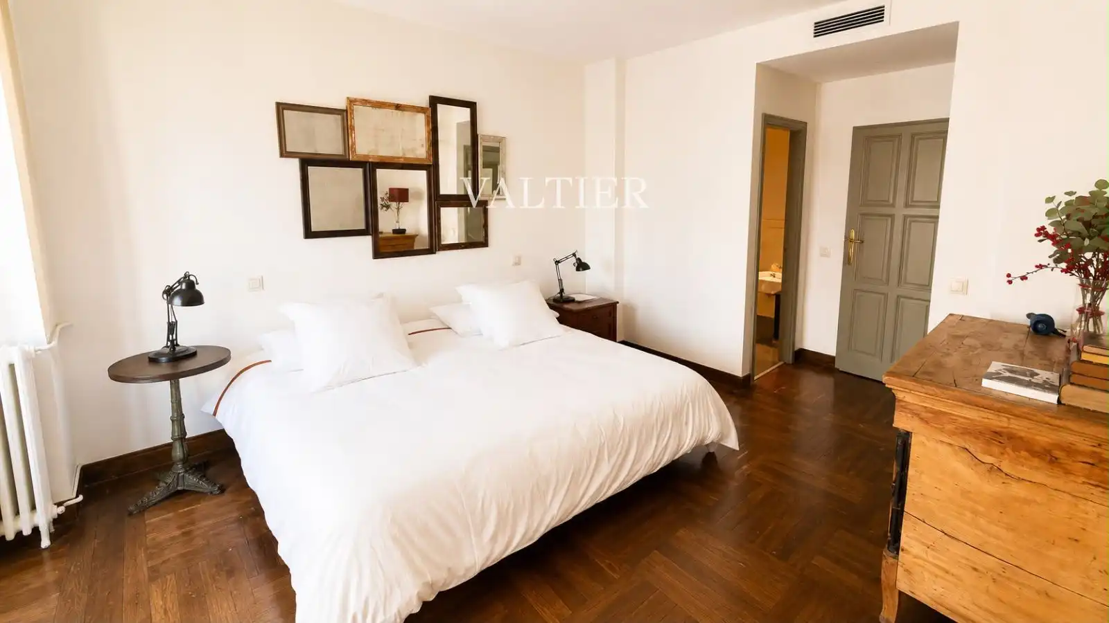 Schlafzimmer von Wohnung zur Miete in Madrid mit Klimaanlage, Heizung und Terrasse