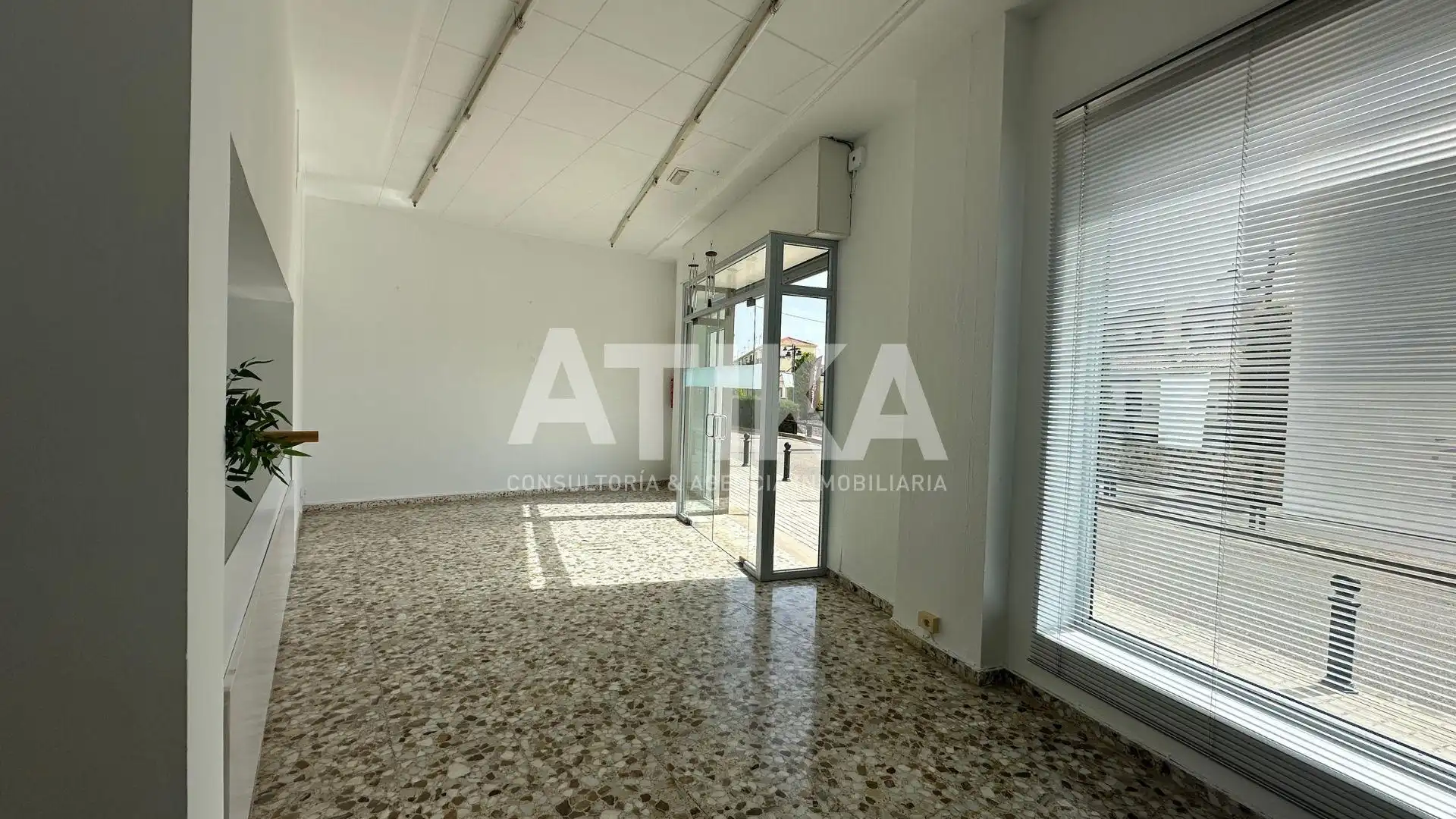Local de lloguer en Ontinyent