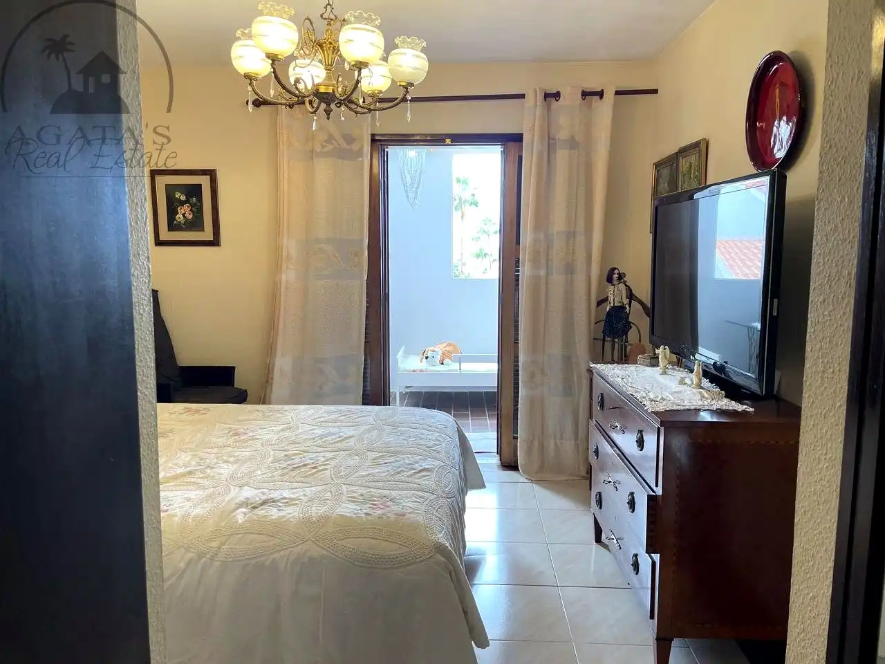 Dormitori de Casa o xalet en venda en Adeje amb Terrassa, Moblat i Piscina comunitària