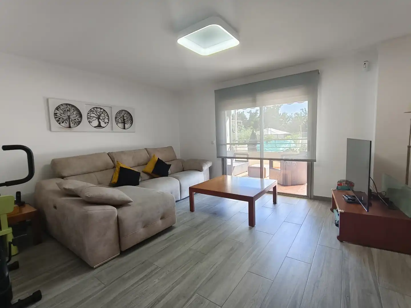 Sala de estar de Casa adosada en venta en Mutxamel con Aire acondicionado, Jardín privado y Terraza