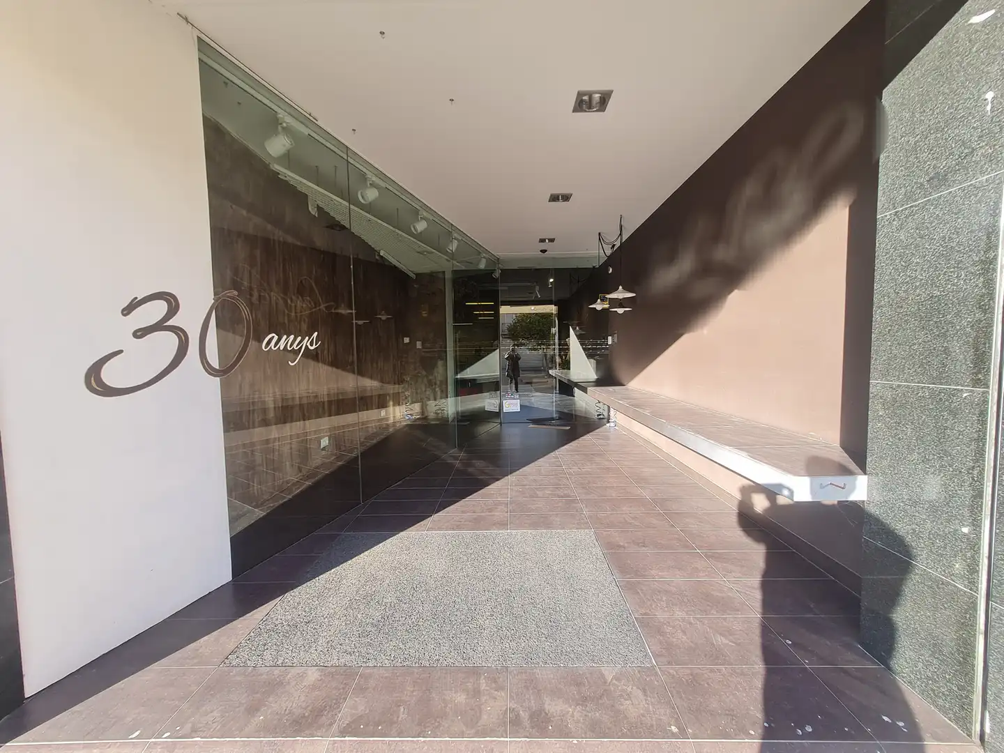 Local comercial de lloguer a Plaça de Pi i Margall 20, imagen 2