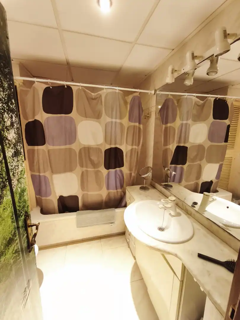 Baño de Piso en venta en Salou con Aire acondicionado, Terraza y Amueblado