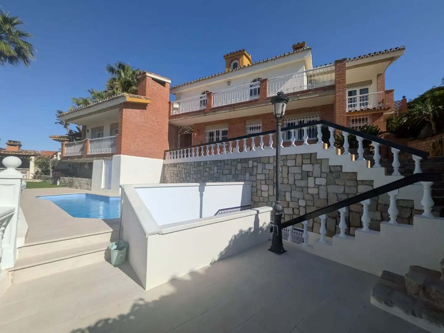 Vista exterior de Casa o chalet de alquiler en Málaga con Aire acondicionado, Jardín privado y Terraza