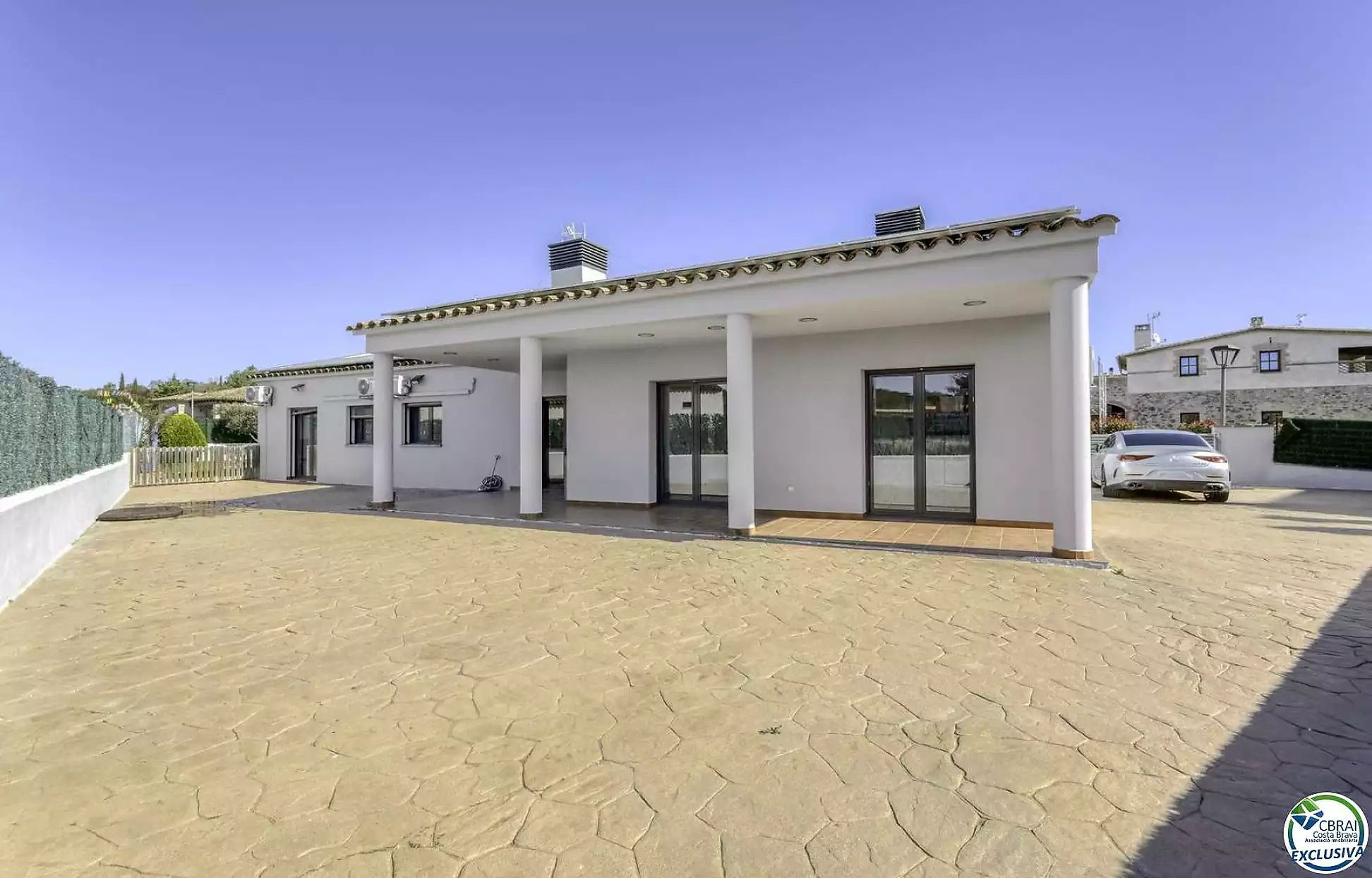 Vista exterior de Casa o xalet en venda en Cistella amb Aire condicionat, Calefacció i Jardí privat