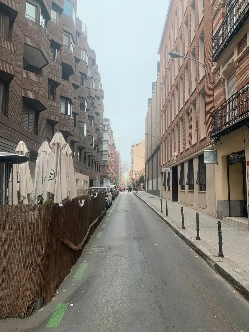 Garage for rent in Calle de Martín de los Heros, 59, Argüelles