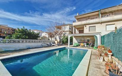 Swimming pool of House or chalet for sale in Calafell  with Air Conditioner, Private garden and Terrace